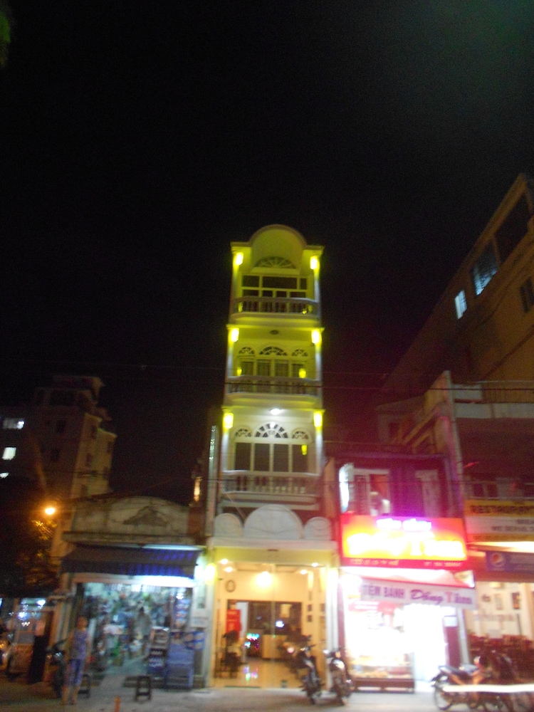 Hue Boutique Homestay