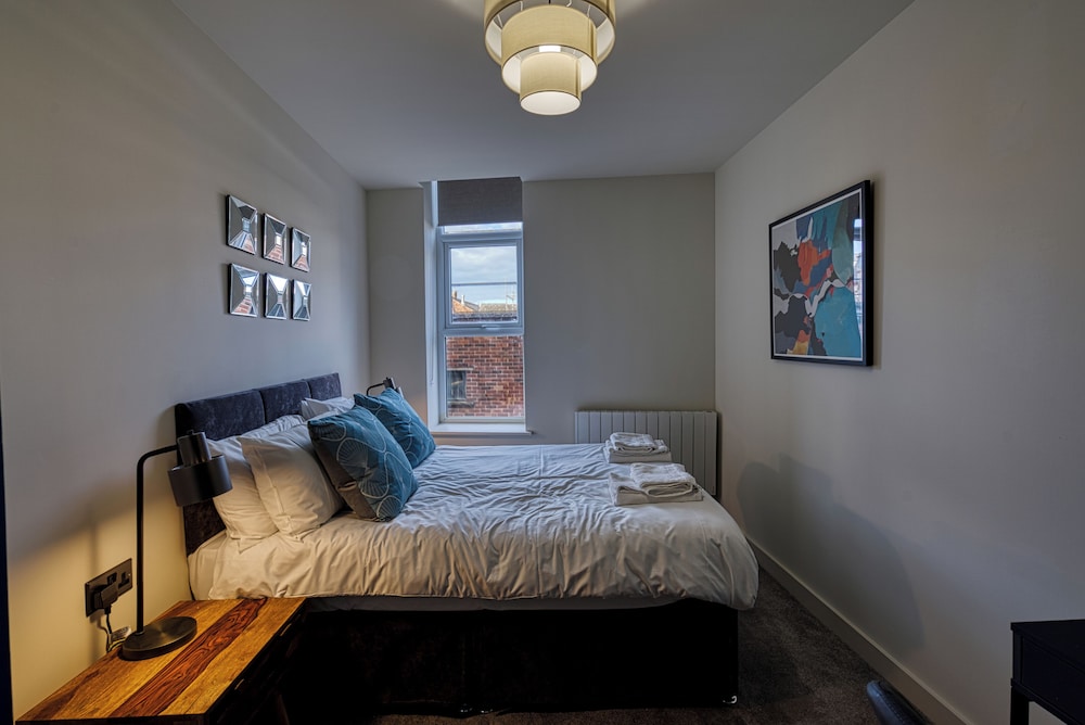Renaissance House Apartments