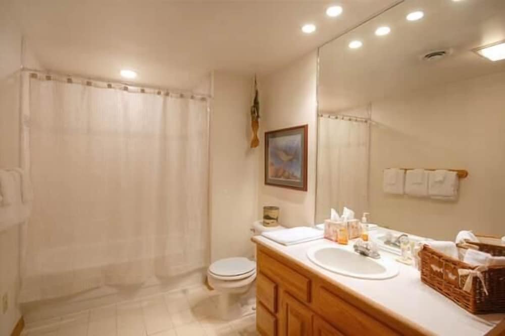 Heart of the Valley - Property Image 5