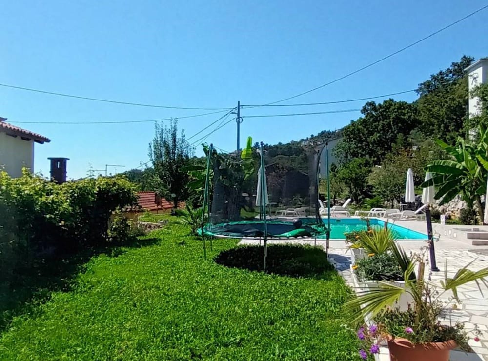 Luxury Lovran Apartments With Swimming Pool
