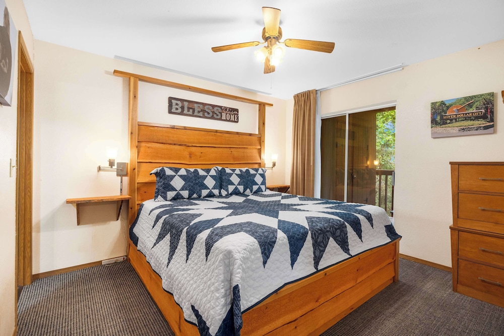 Cozy Timbers Charming Condo for 6 With Resort-style Amenities