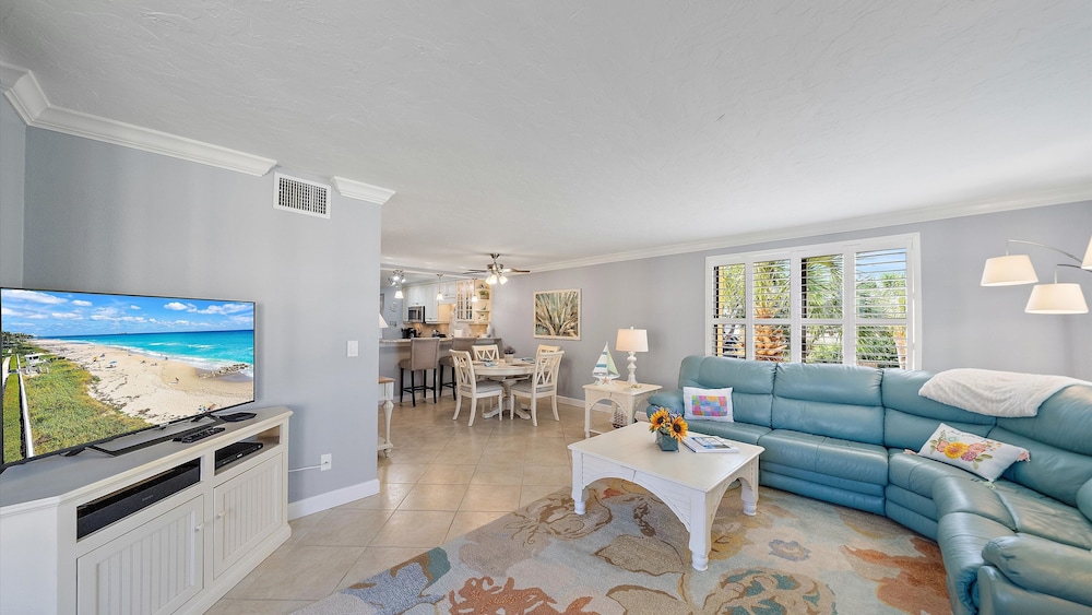 'bout Time 2 Bedroom Condo