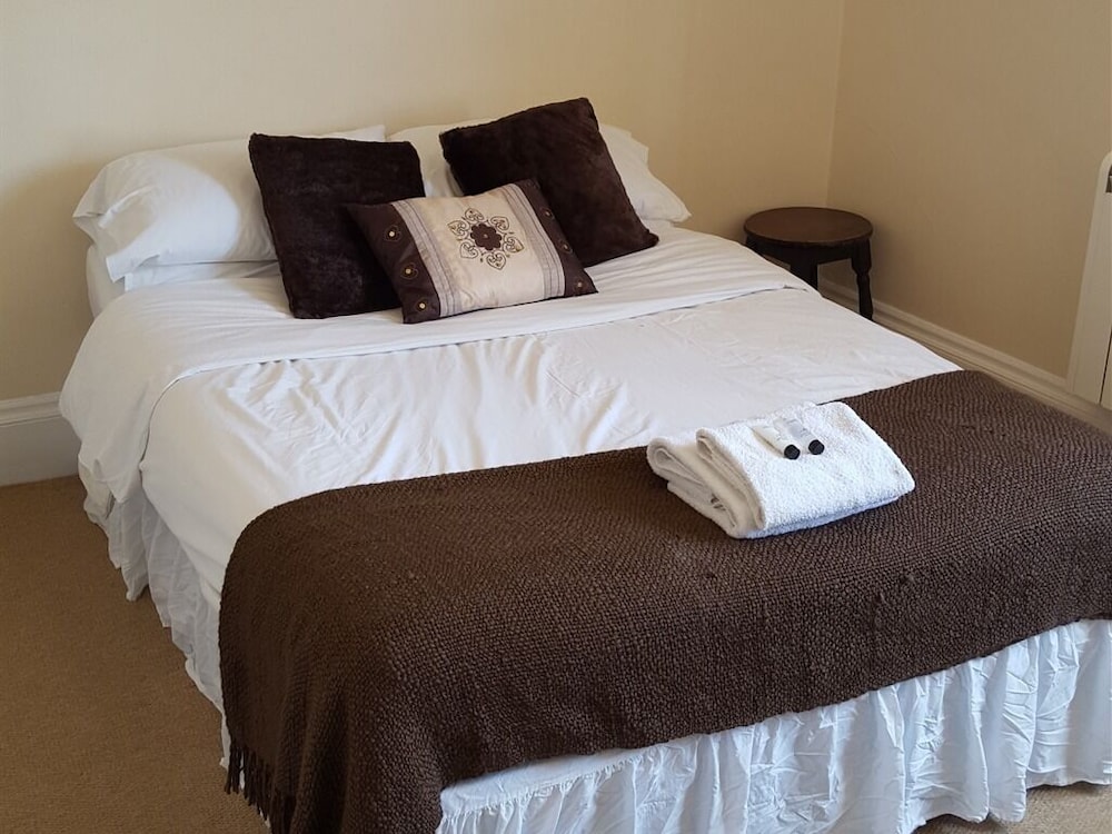 Marlborough Vacations - The Bear Marlborough - Property Image 35