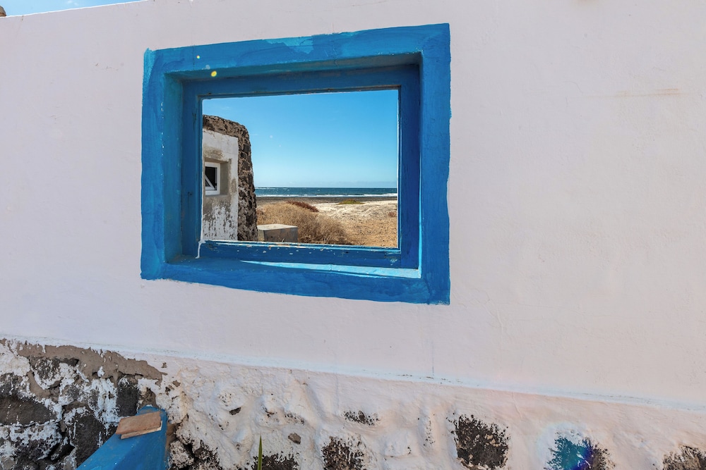 Casa Toral Amazing Seafront