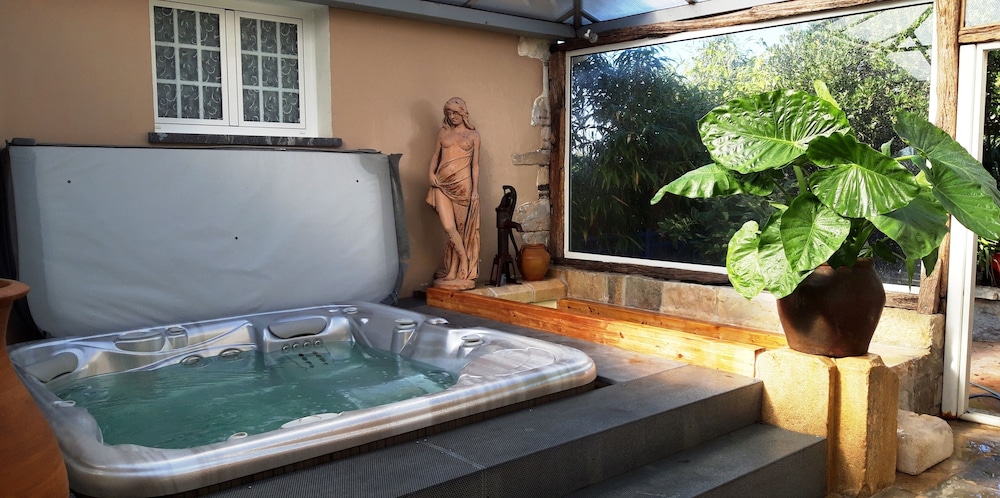 Laratger en Narrosse — recepcion & lobby
