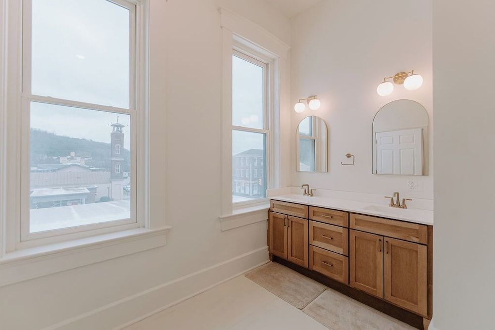 East Main Lofts