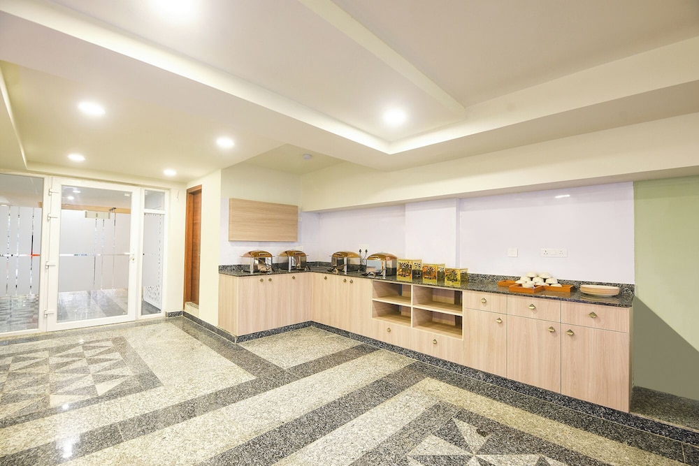 FabHotel Hygge Stay