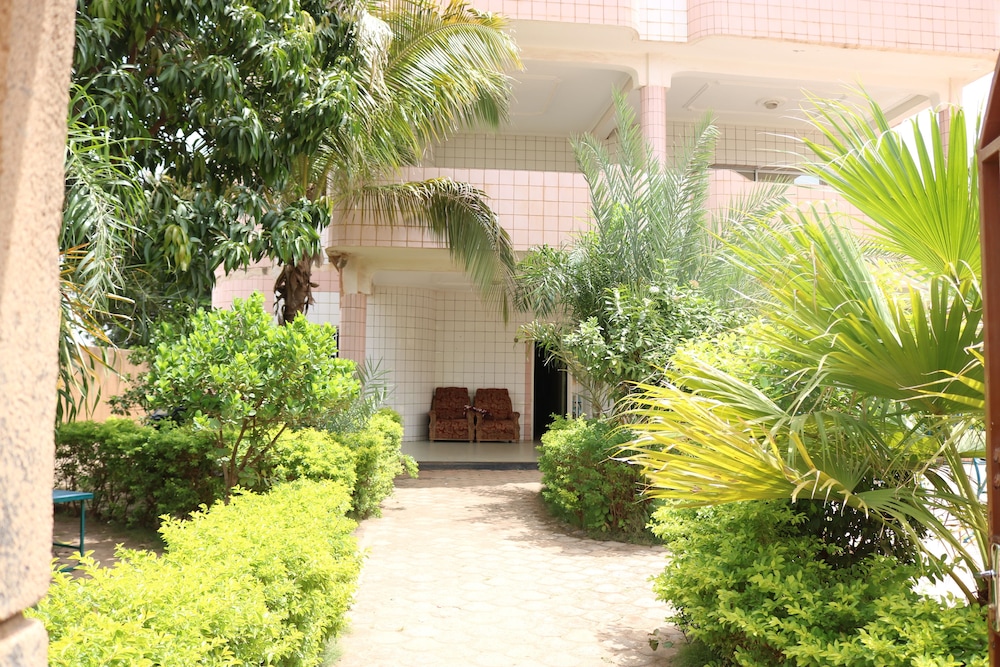 Ouagadougou Vacations - Residence Yipene - Property Image 1