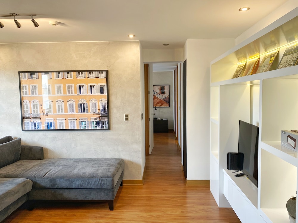 Picturesque 2BR at Malecon