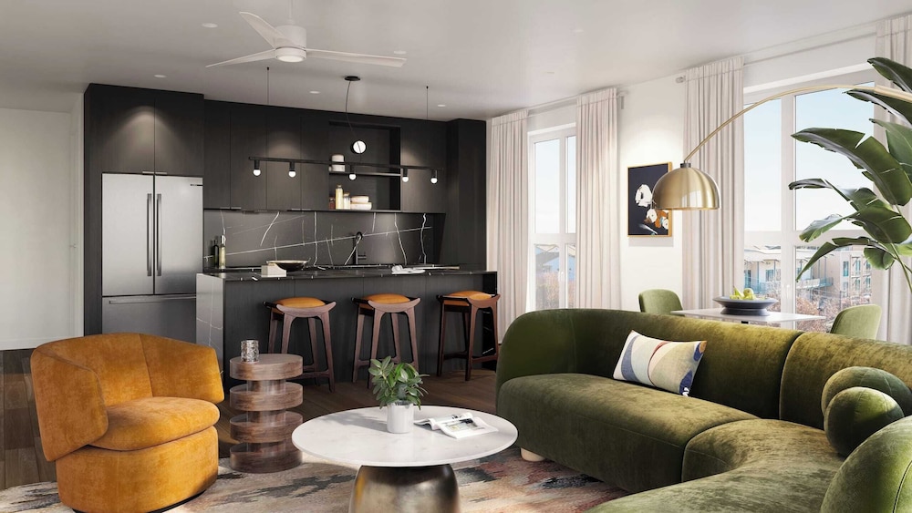 24 Guests Resort-style Pool, Bar, Dining, Terrace South Lamar Stay at The Code by Avantstay