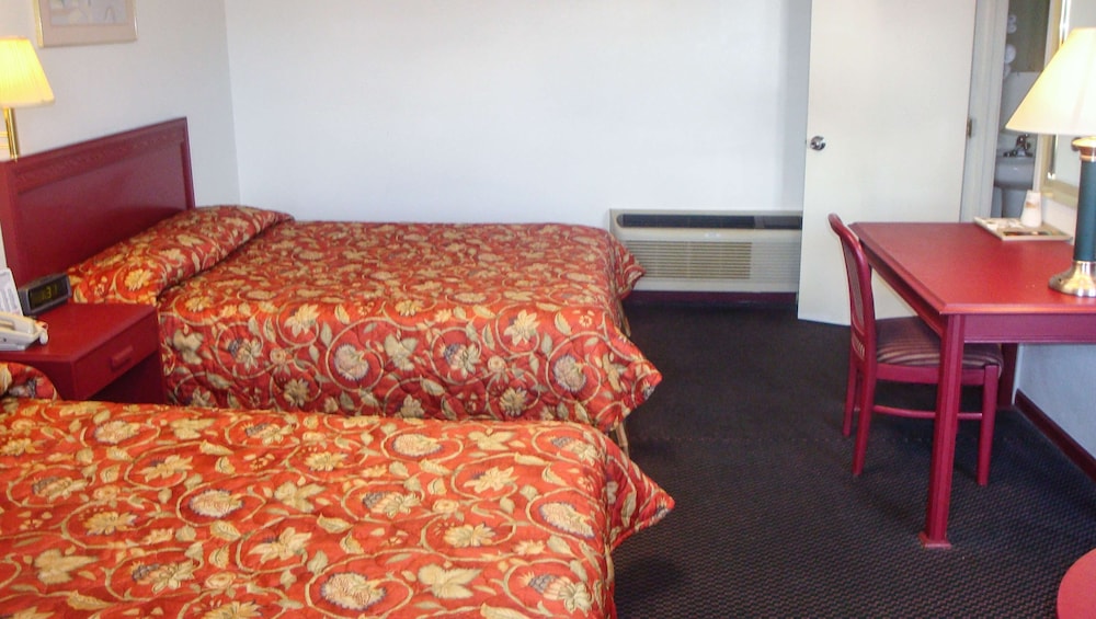 Junction City Vacations - Budget Host Golden Wheat Motel - Property Image 5