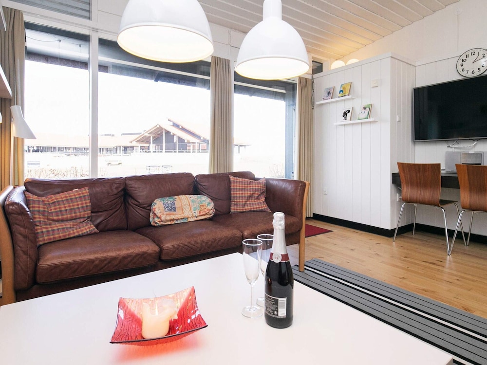 6 Person Holiday Park Home in Saeby