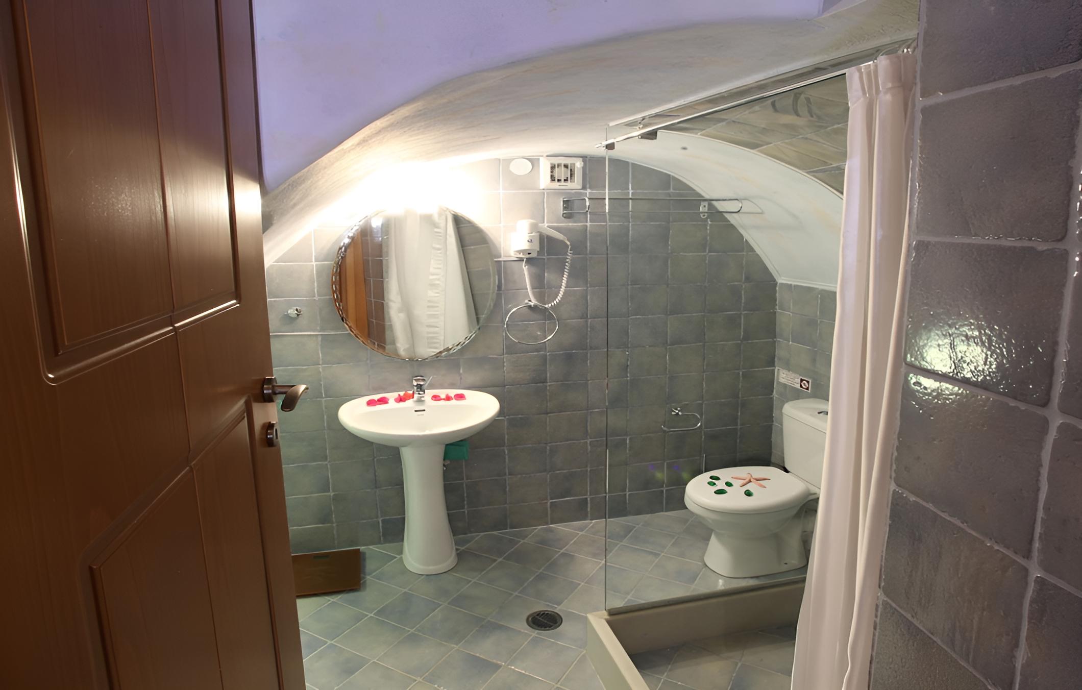 Stoes Traditional Suites view 2