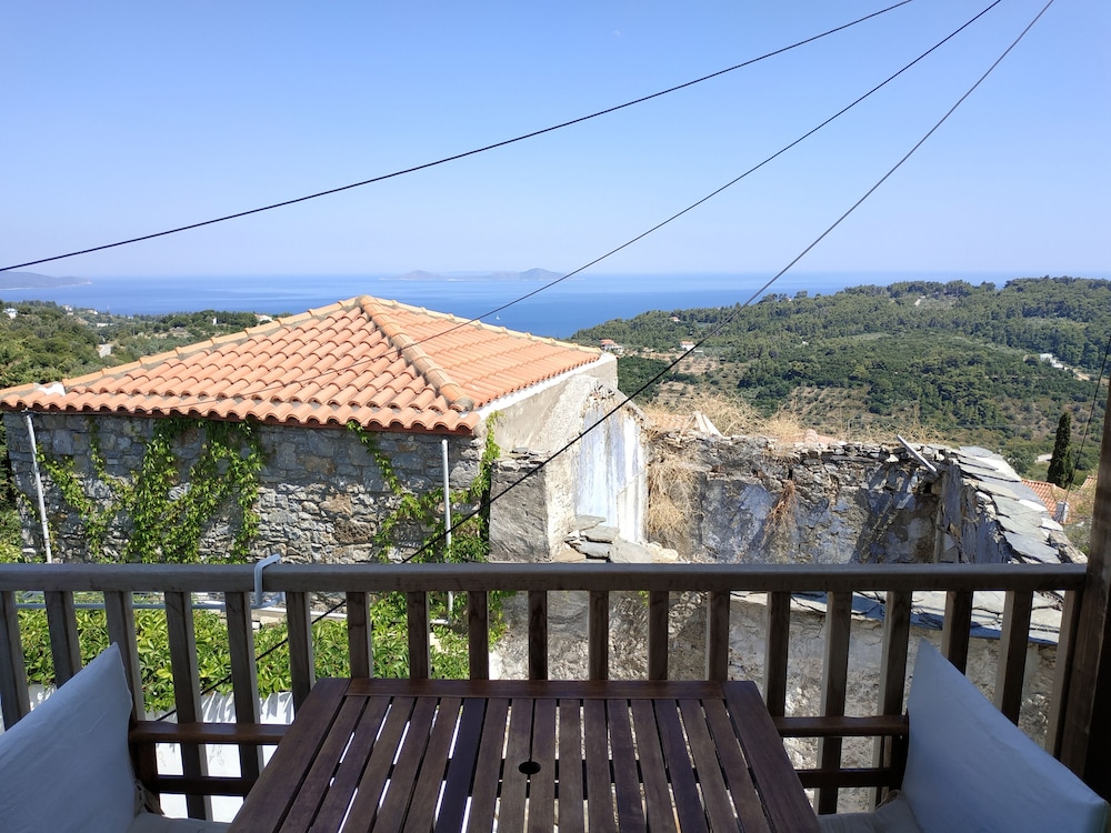 Asteri Living