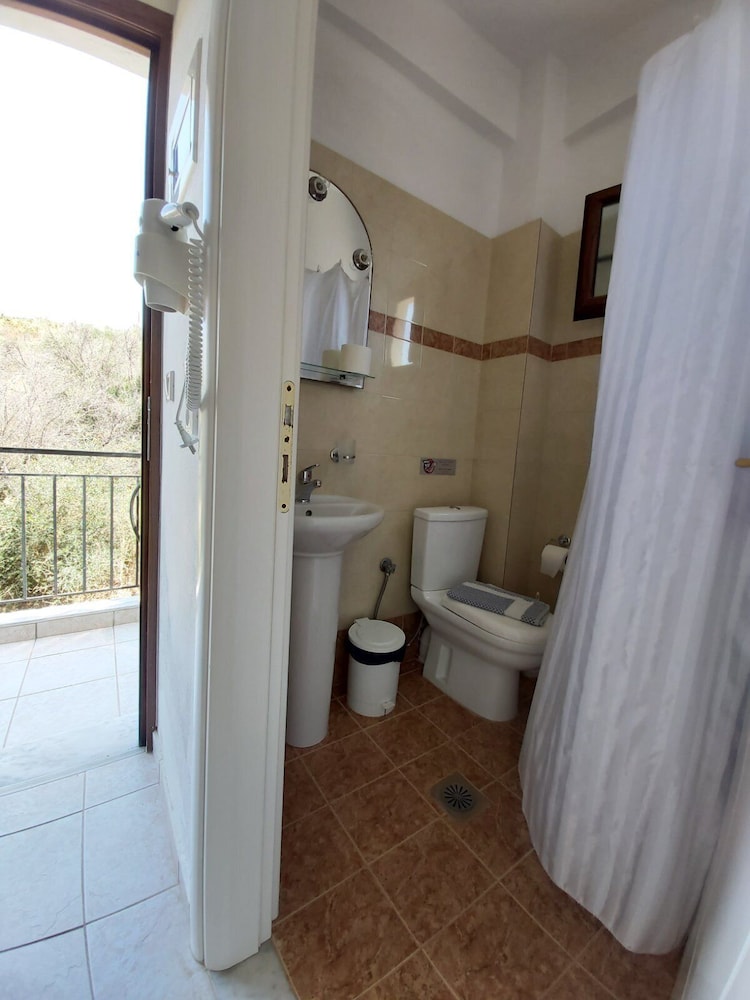 Photo 48