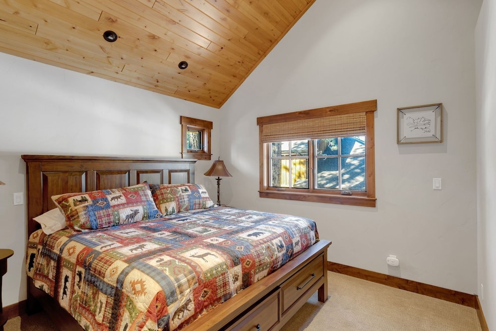 4br Cabin W/ Hot Tub Ultimate Truckee Escape 4 Bedroom Cabin