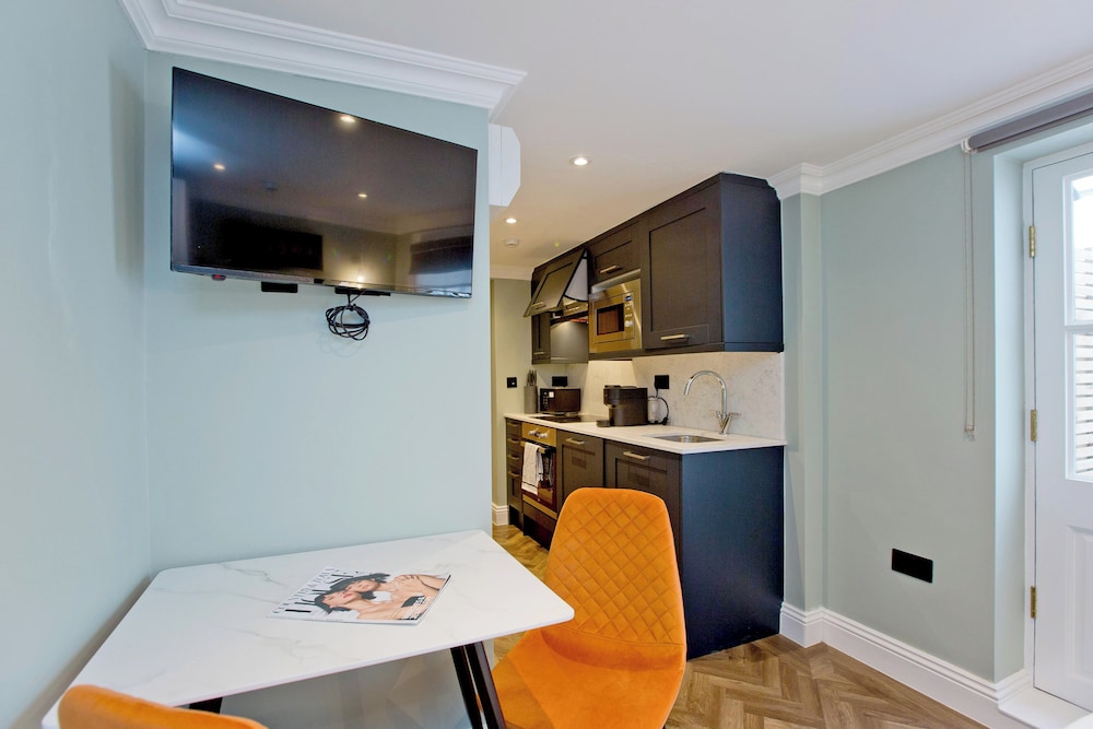 Imperial York Street Apartments
