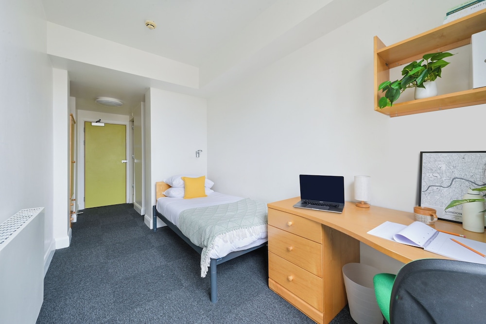 Student Only AXO Waterloo