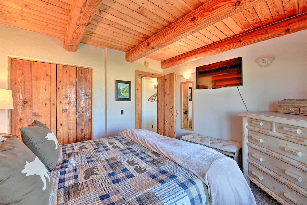 Stunning Driggs Retreat w/ Private Hot Tub & Pond! view 4