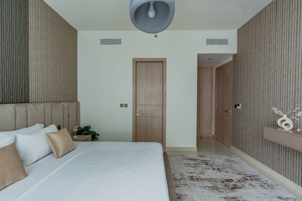 Sophisticated Interior near Hayat Beach