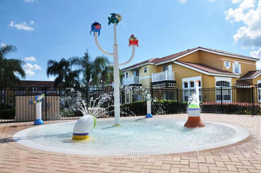 Lake Berkley - 7 Bed 5 Baths Villa - Image 2