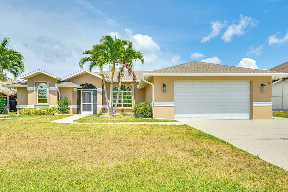 Heated Saltwater Pool & Dock: Port Charlotte Home