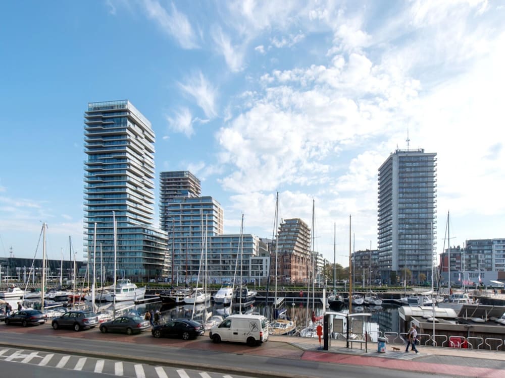 Apartment With a View of the Marina