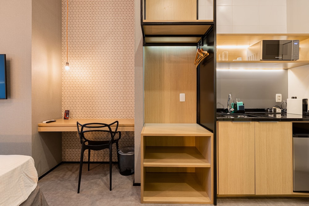 ESD - Studios E-Side By Anora Spaces