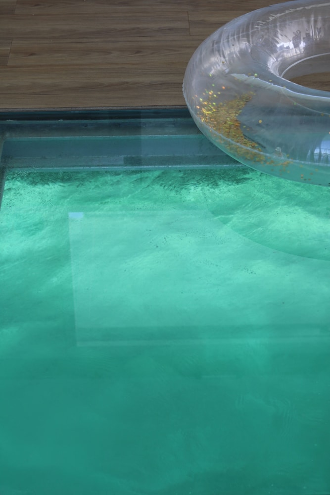 Aqua Lodge