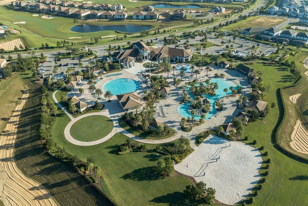 8957sid-the Retreat At Championsgate 4 Bedroom Townhouse by RedAwning