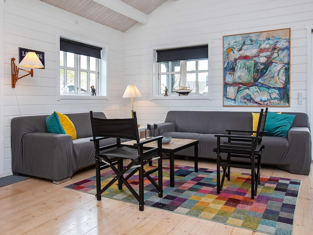 6 Person Holiday Home in Vaeggerlose