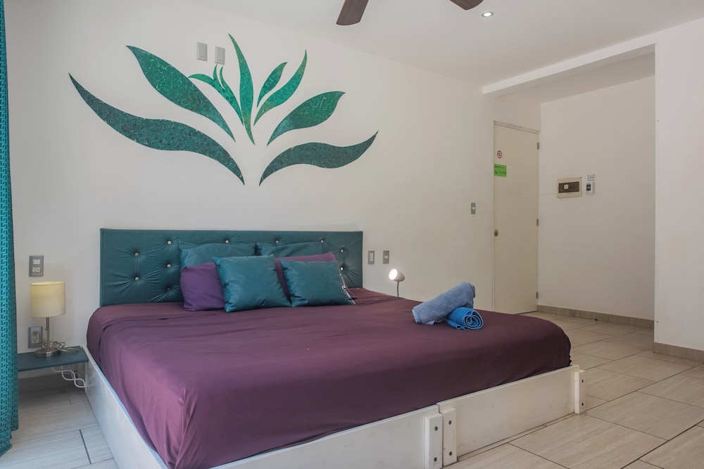 IRIS Studios & Apartments