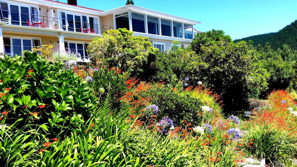 Moose Lodge Estate