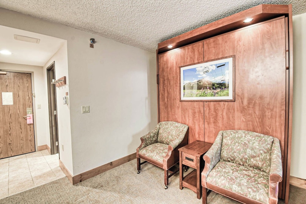 The Grand Lodge by Traverse Hospitality (No Resort Fees)