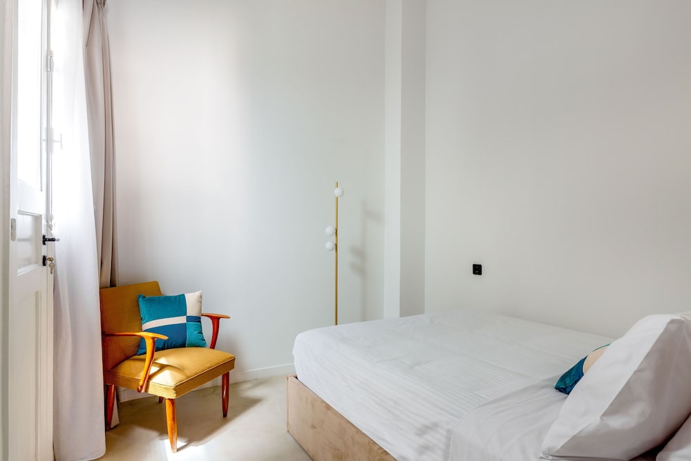 The MET by Zoia Living