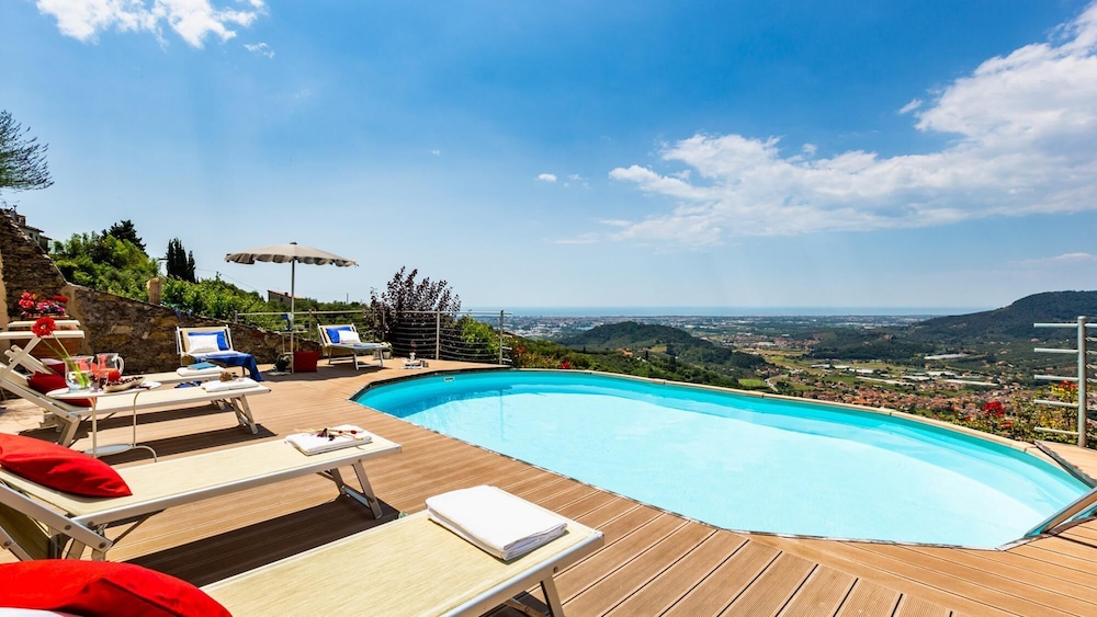 Villa Elena 9 1 in Coli view 4