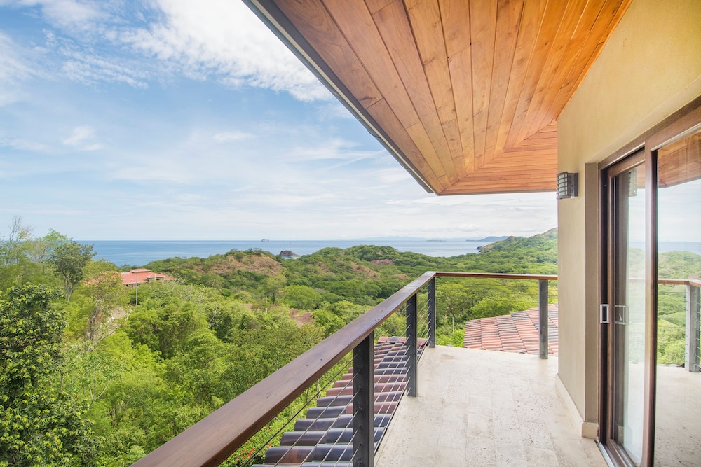 Luxury Home w/ Views & Infinity Pool: Near Beach!
