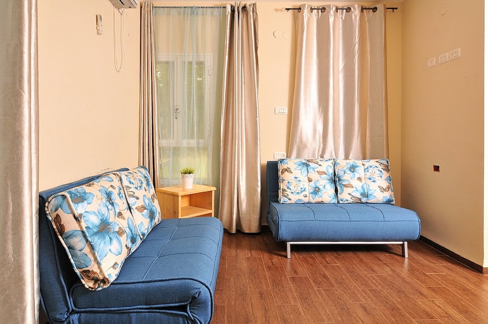 Mul Kineret Suites