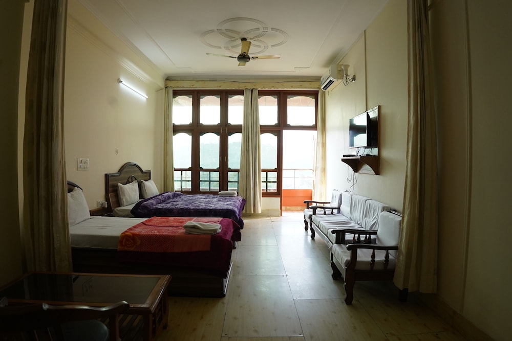 Besillio Grand Hotel and Restaurant