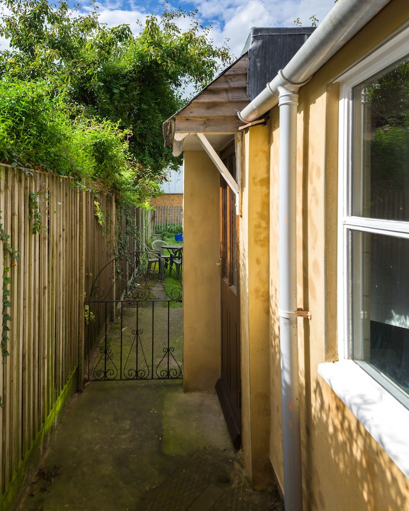 Homelea Cottage