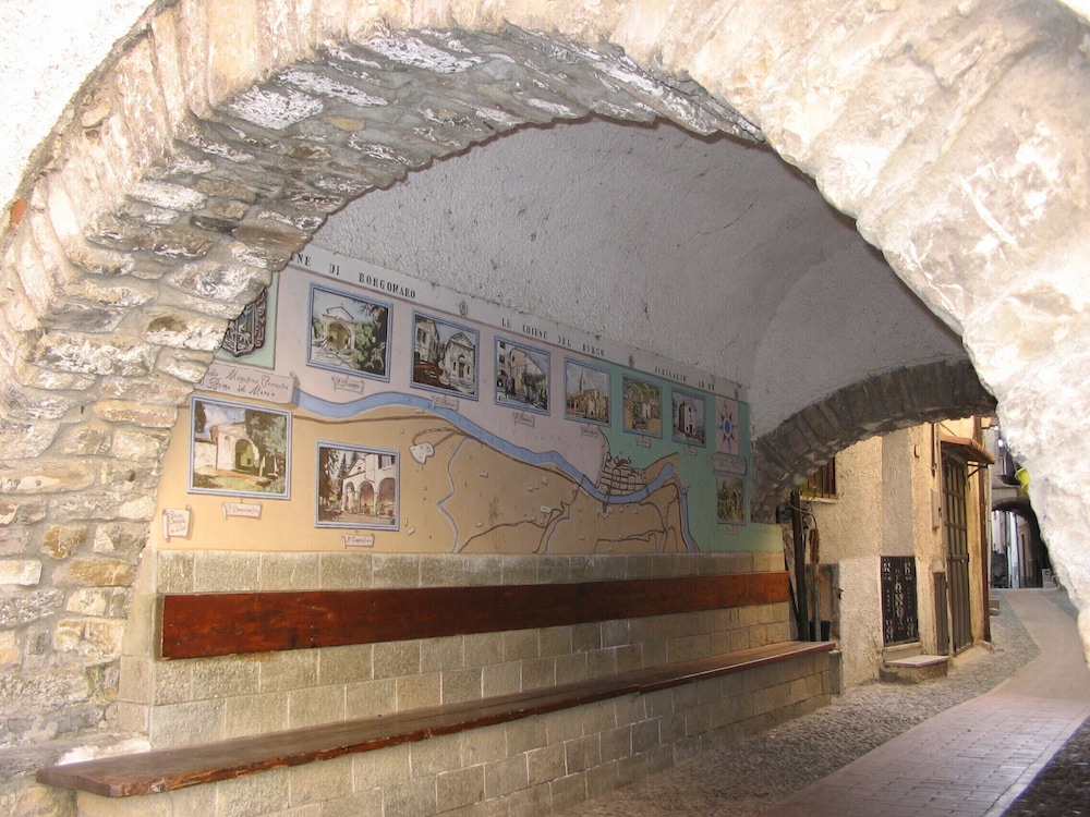 Photo 34