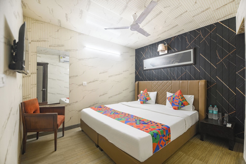 Fabhotel Heritage Residency