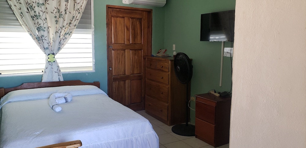 Belize Vacations - Pal's on the Beach - A Gold Standard Hotel - Property Image 69