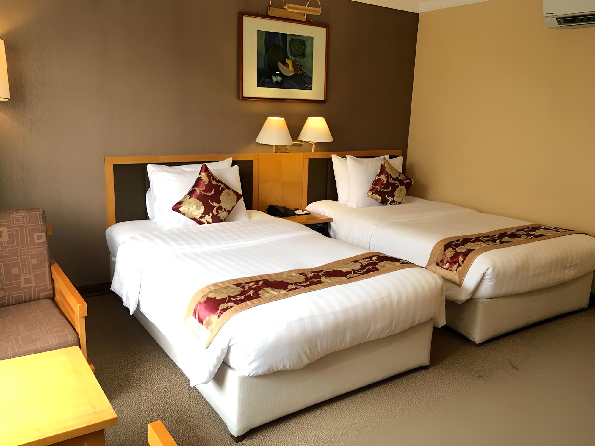 Mon Regency Hotel
