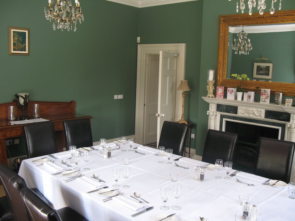 Ffarm Country House