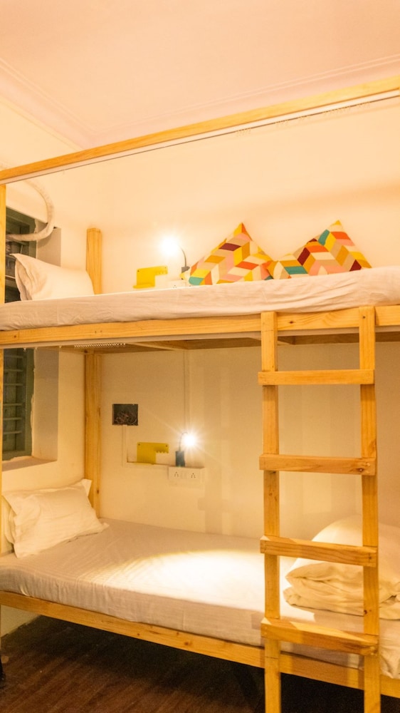 Locomo Hostel Mini - 9 mins from airport