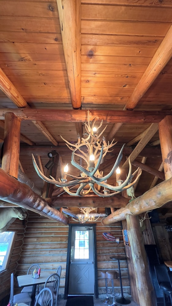 Lost Arrow Resort