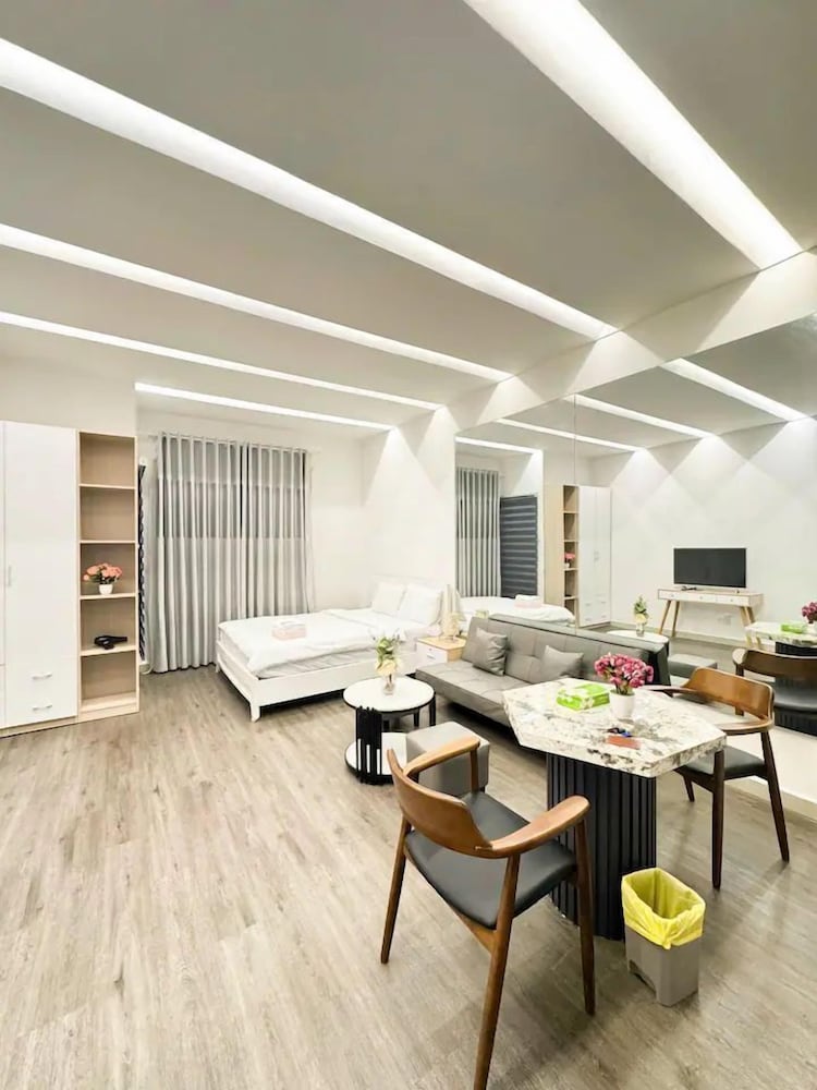 Sunrise City View Apartment