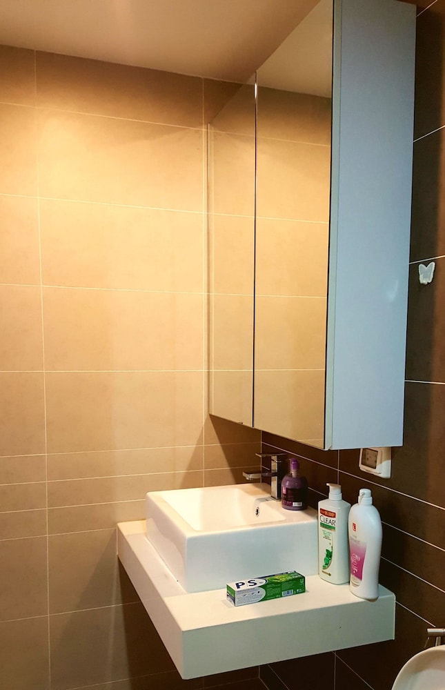 Sunrise City 2BR Luxury SWPool 30th