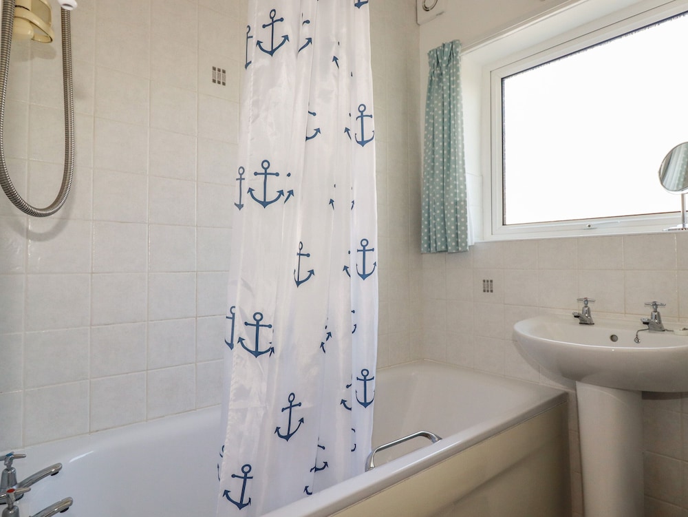 Truro Vacations - 5 Carlyon Road - Property Image 7